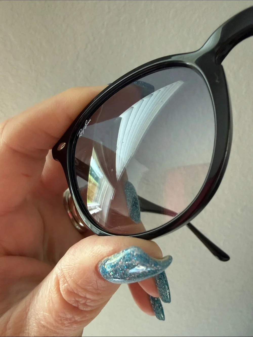 Ray-Ban Black Round Optical Glasses with Brown Case